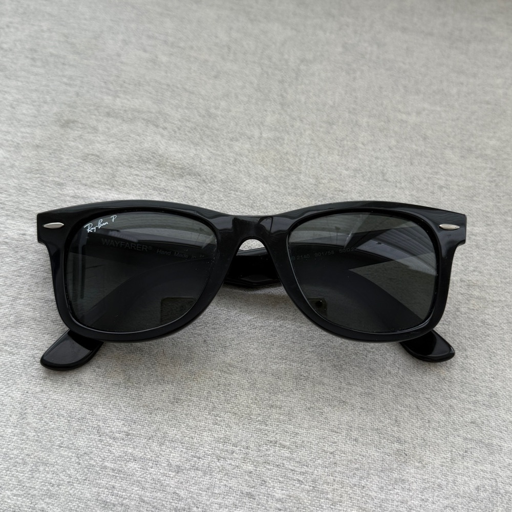 Ray-Ban Original Wayfarer Classic - Black with Green Lenses